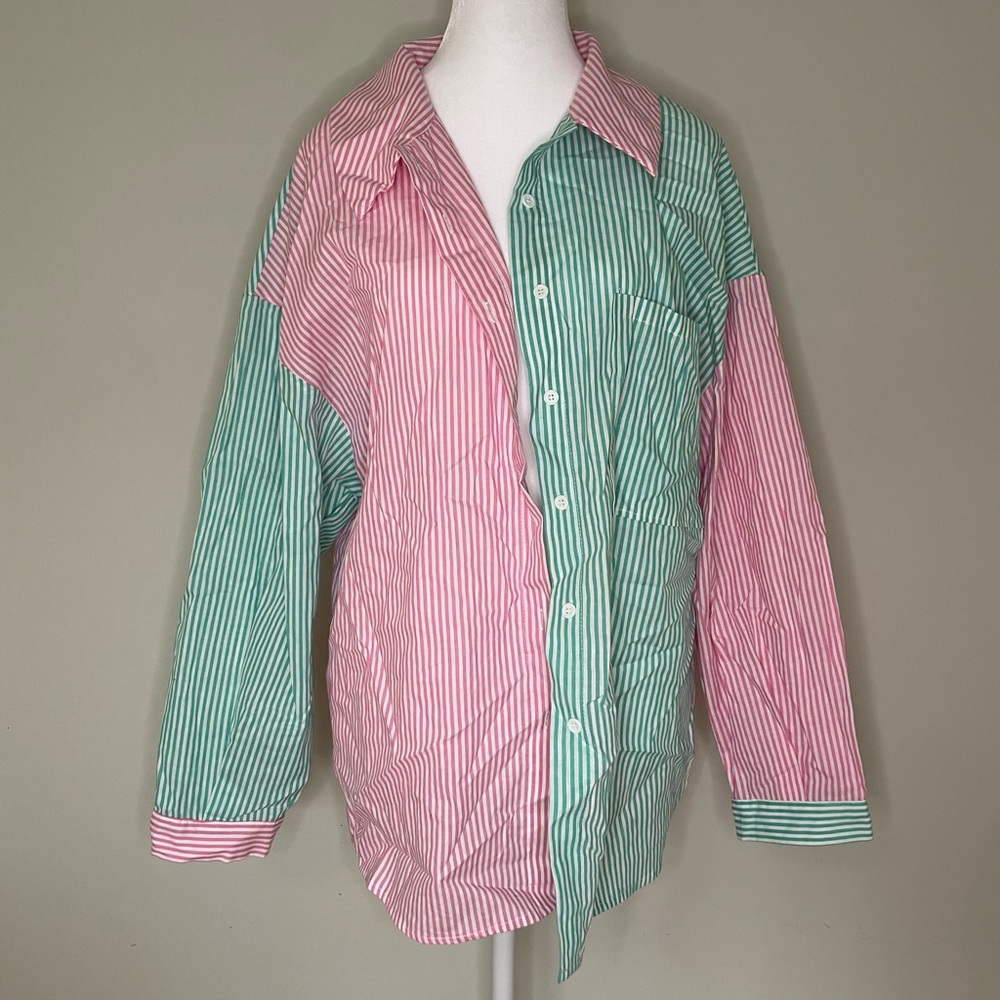 Fantastic Fawn 100% Cotton Striped Lightweight Button Down M
